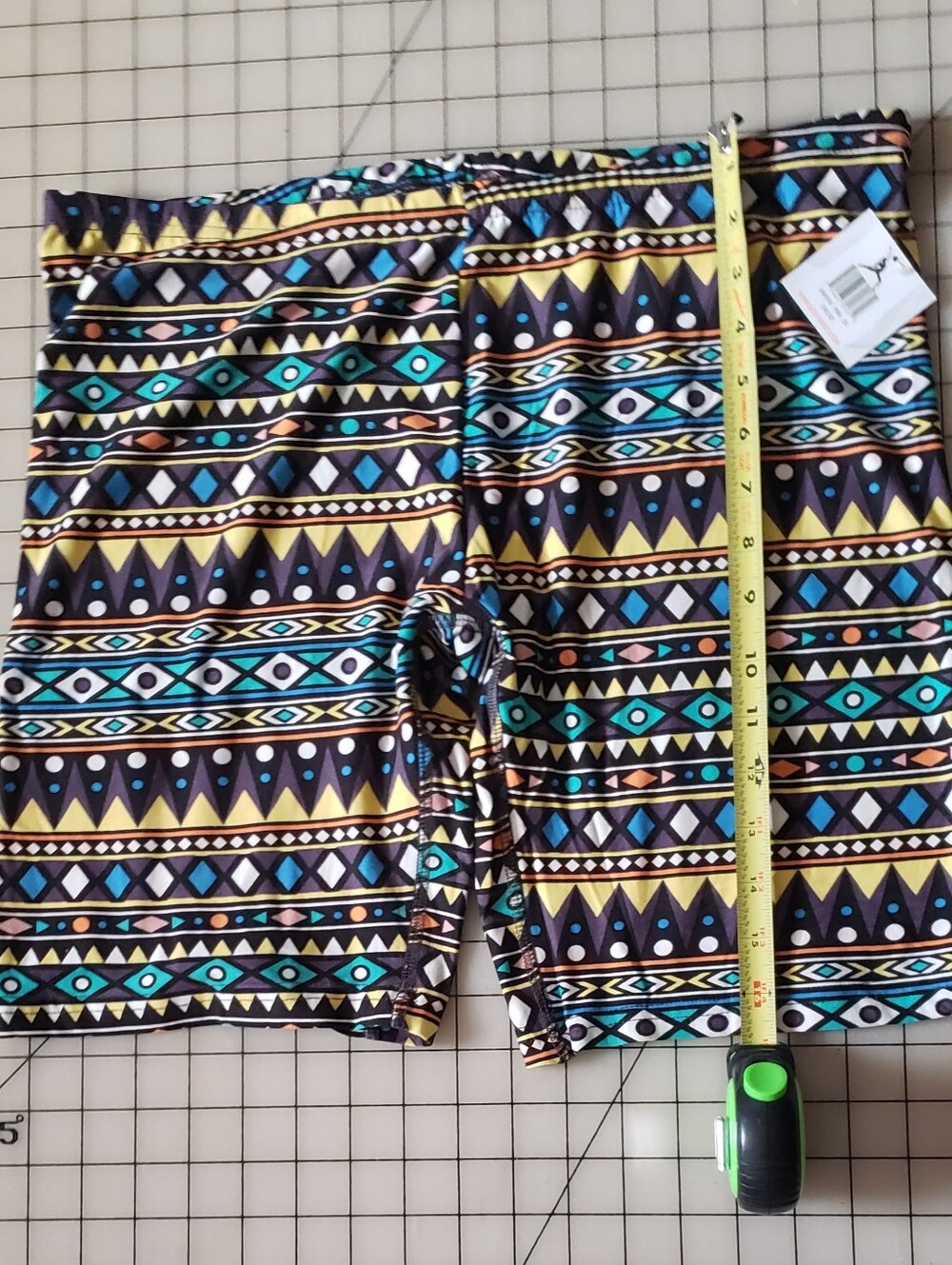 Men's Geometric Print Athletic Shorts - Black/Turquoise/Yellow